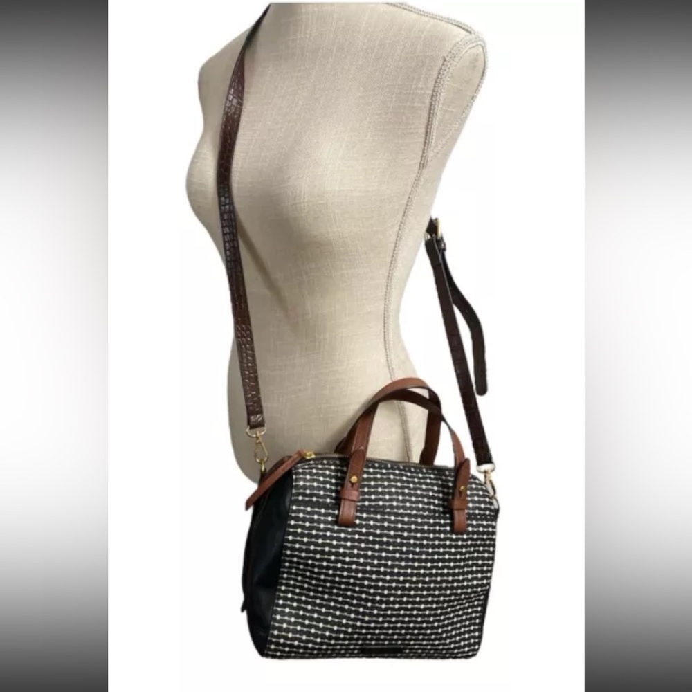 Fossil Issue No 1954 Black & White Key Design Rachel Satchel Bag ZB7990